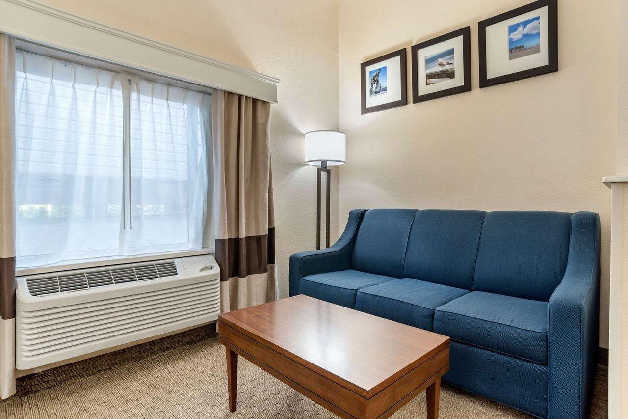Comfort Suites Sawgrass Tamarac Bagian luar foto