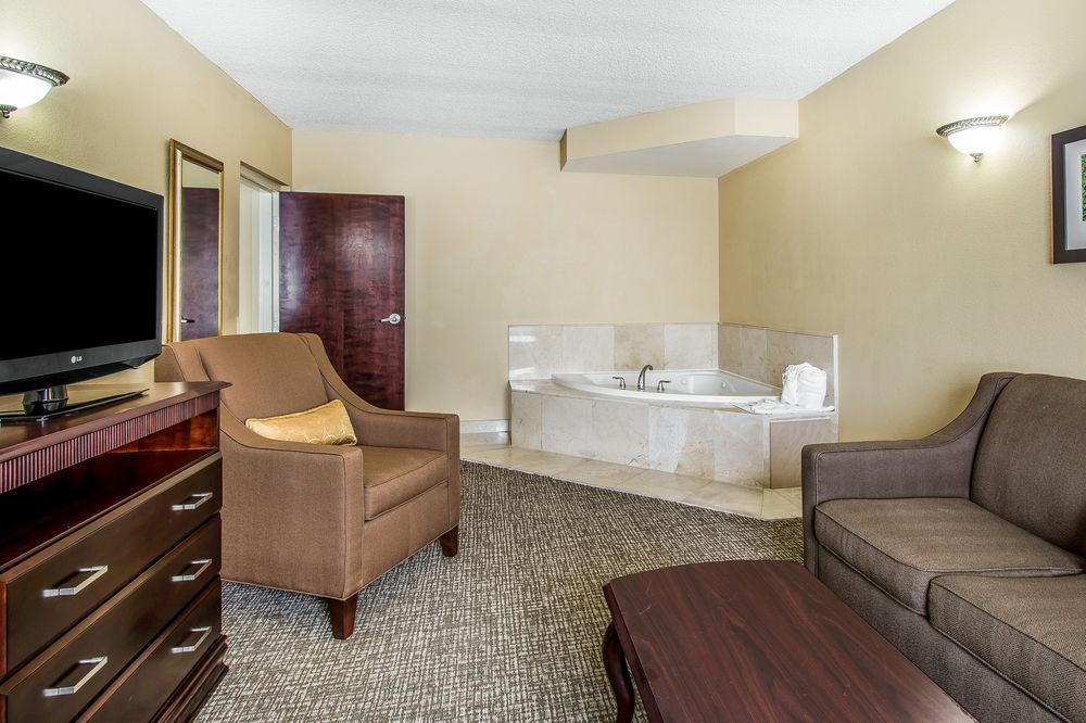 Comfort Suites Sawgrass Tamarac Bagian luar foto