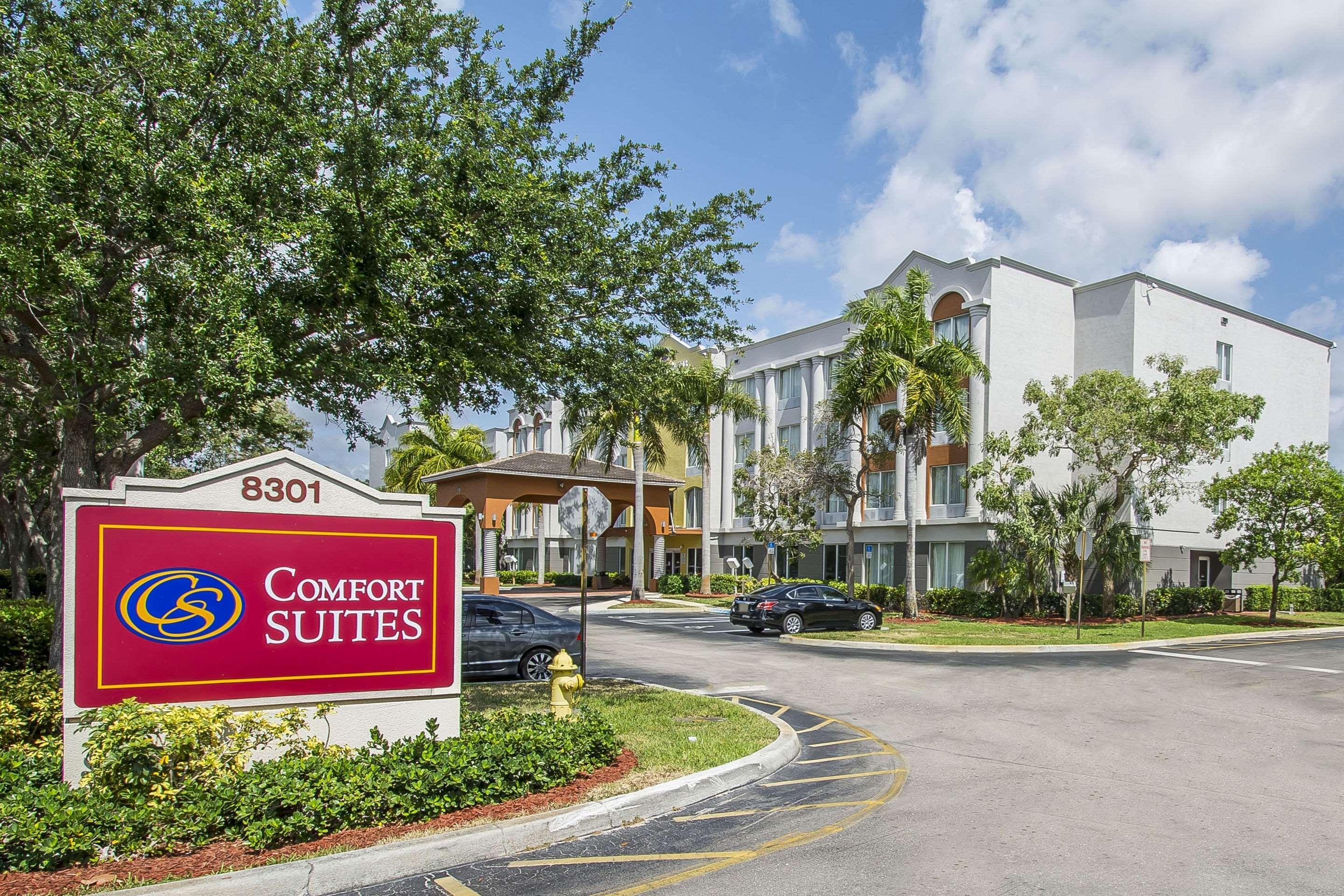 Comfort Suites Sawgrass Tamarac Bagian luar foto