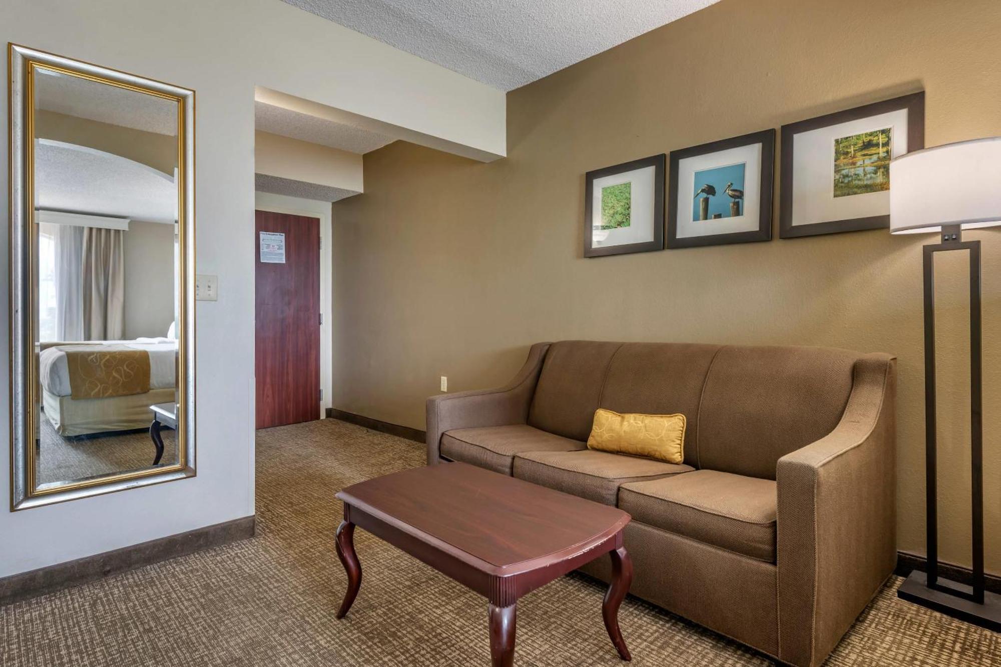 Comfort Suites Sawgrass Tamarac Bagian luar foto