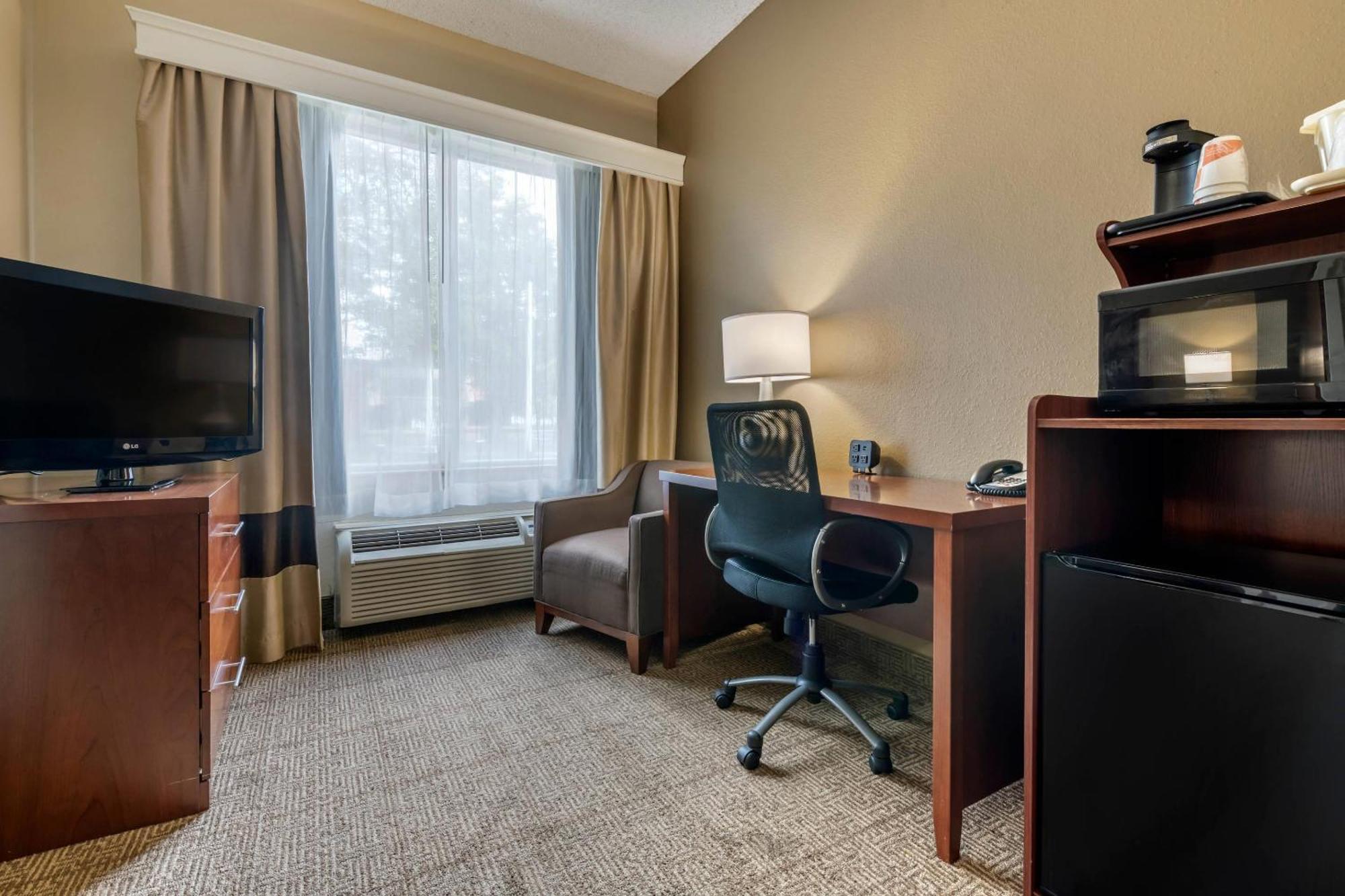 Comfort Suites Sawgrass Tamarac Bagian luar foto